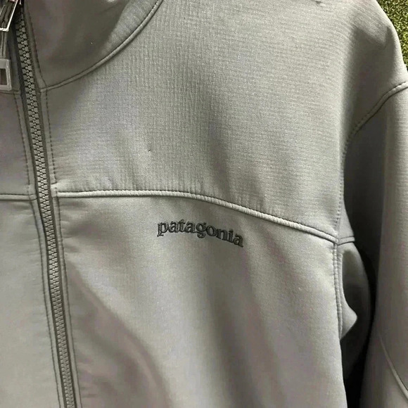 Patagonia  Zip-up Light Jacket Large - Picture 4 of 7